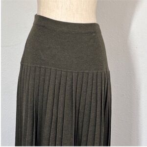 Vintage Carlisle Olive Green Pleated Skirt